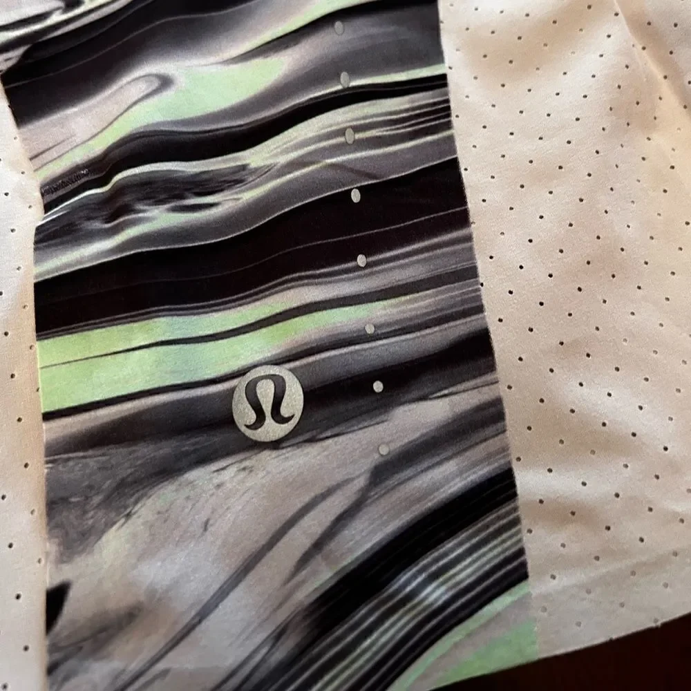 NWT Lululemon Swift Ventilated Running Tank Top- Paint Glide Warp/ Size 4